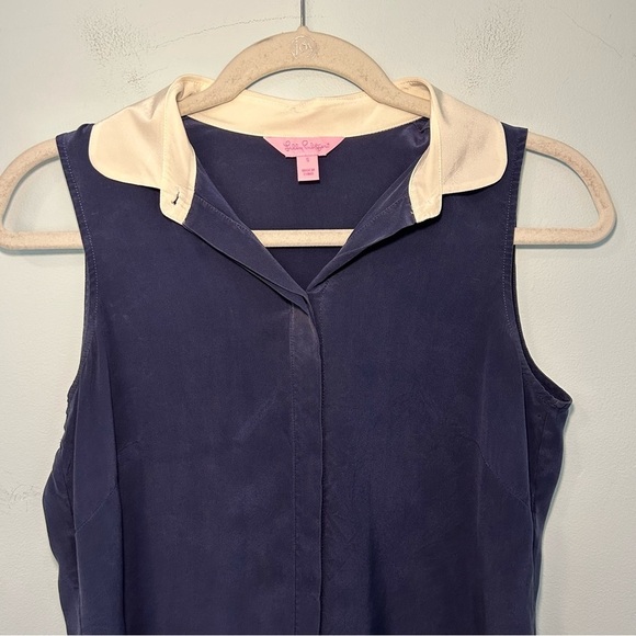 Lilly Pulitzer Andria Navy Blue 110% Silk Button Up Sleeveless Blouse Size Small - Picture 3 of 11